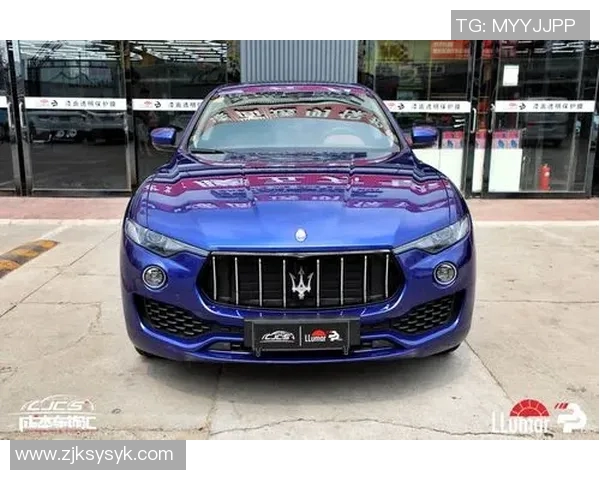 足球明星专属定制汽车贴膜打造个性化驾驶体验